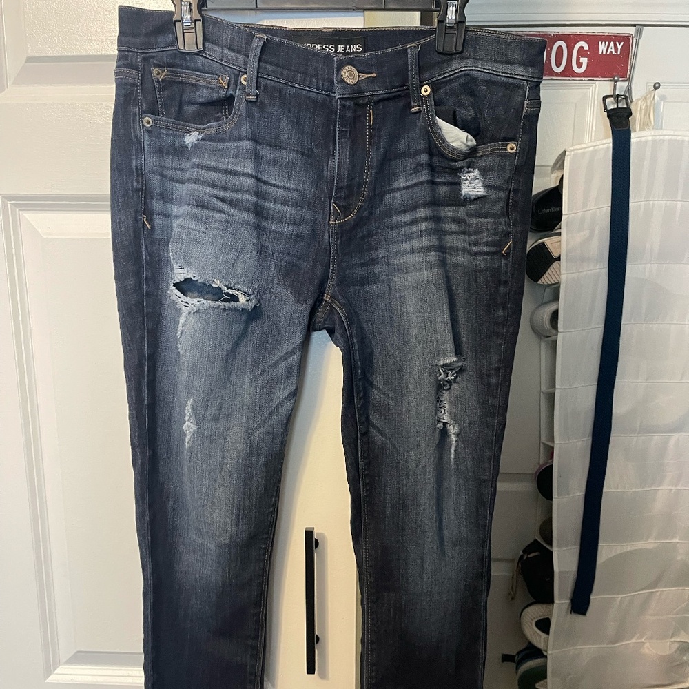 Ripped Express Jeans